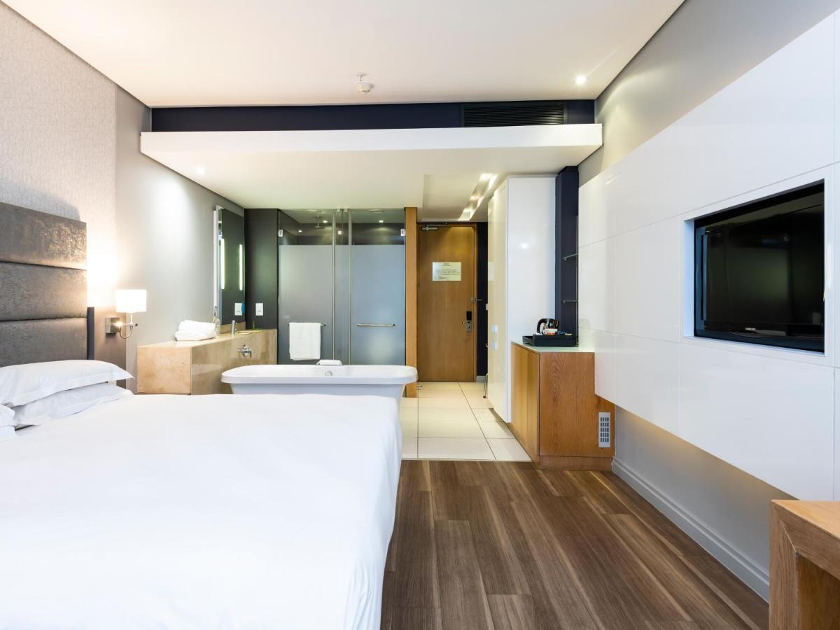 Aha Gateway Hotel Umhlanga ダーバン エクステリア 写真