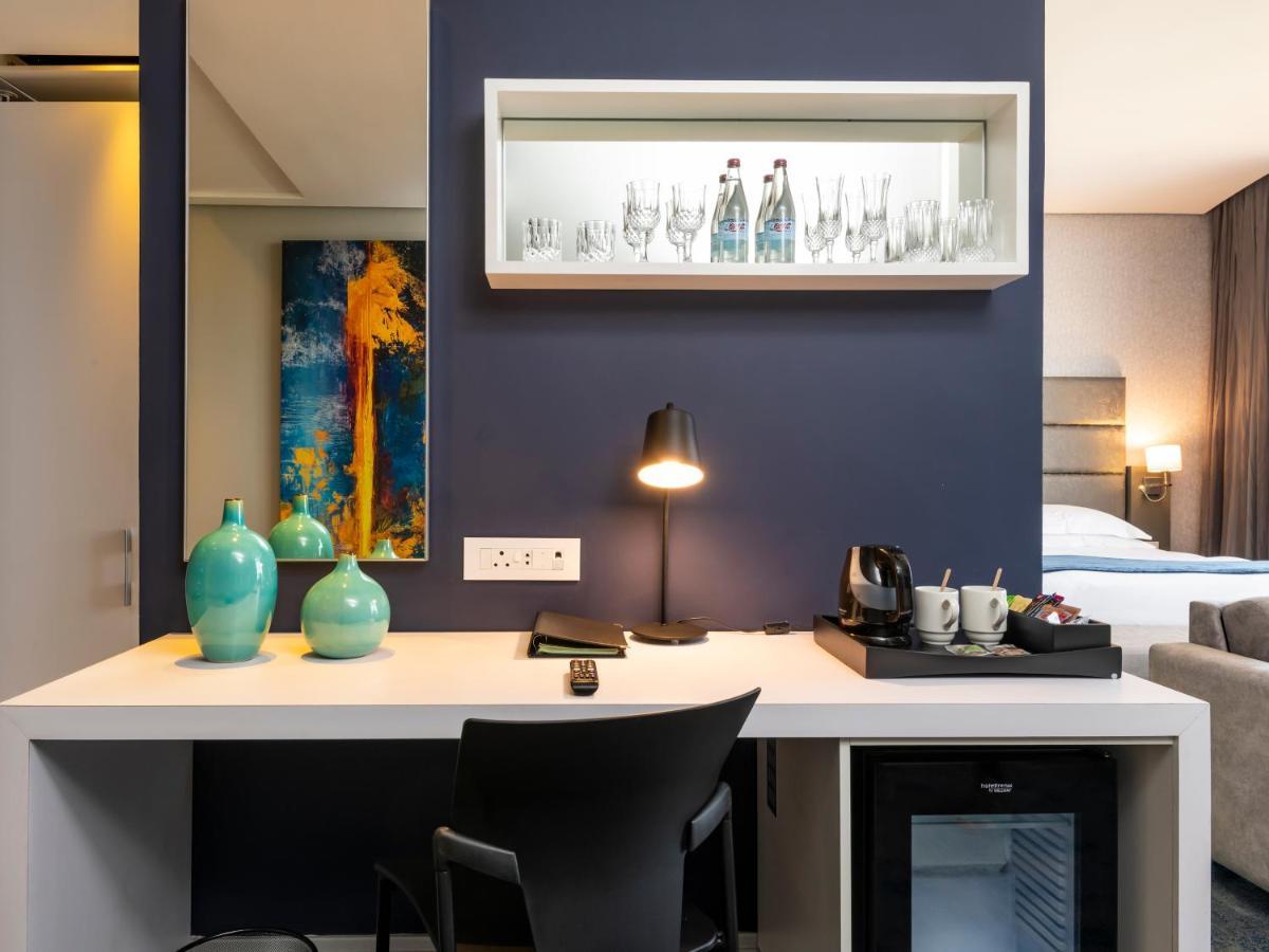 Aha Gateway Hotel Umhlanga ダーバン エクステリア 写真