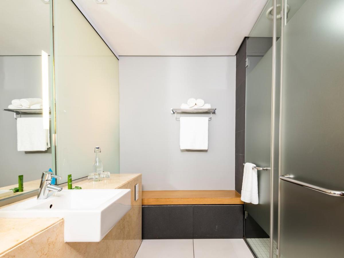 Aha Gateway Hotel Umhlanga ダーバン エクステリア 写真