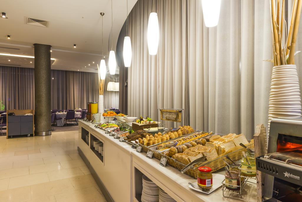 Aha Gateway Hotel Umhlanga ダーバン エクステリア 写真