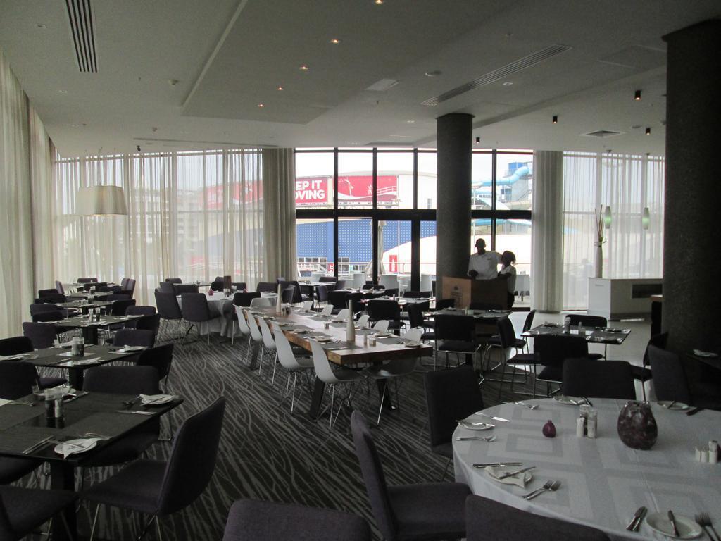 Aha Gateway Hotel Umhlanga ダーバン エクステリア 写真