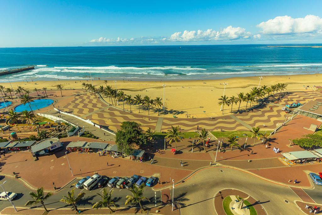 Aha Gateway Hotel Umhlanga ダーバン エクステリア 写真