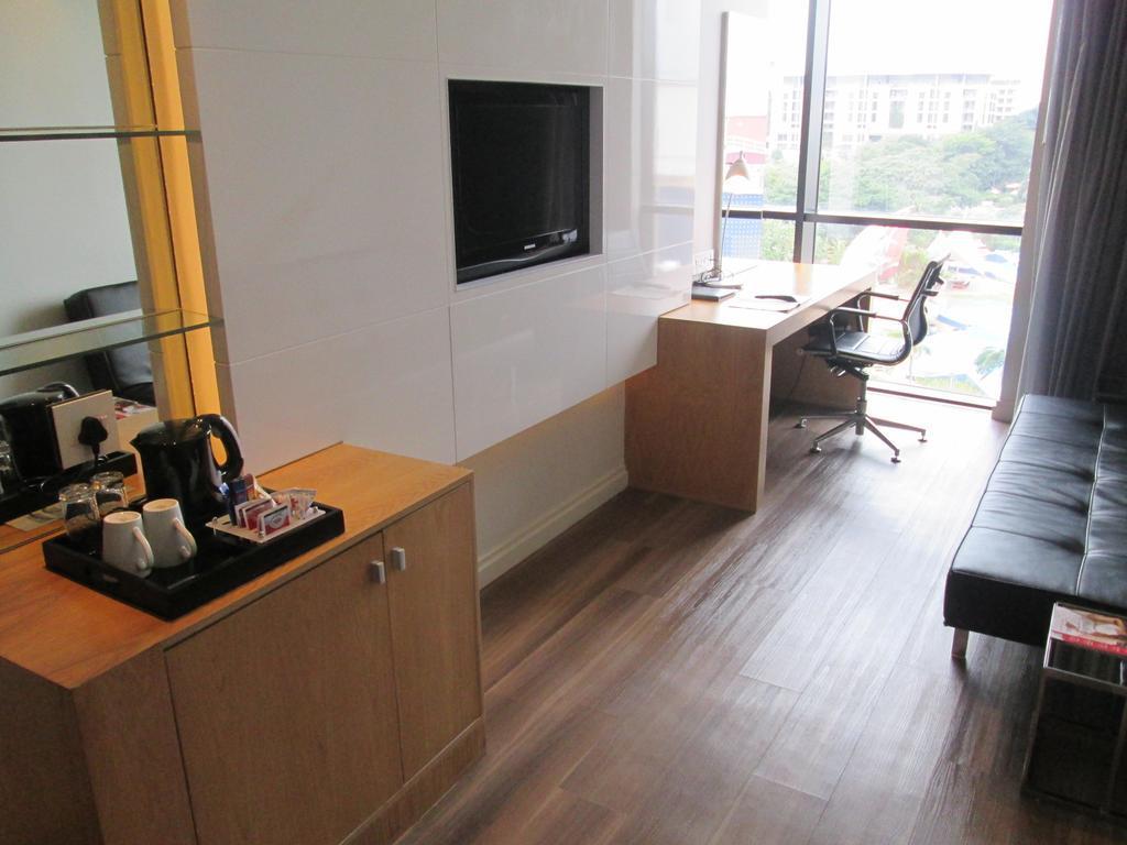 Aha Gateway Hotel Umhlanga ダーバン エクステリア 写真