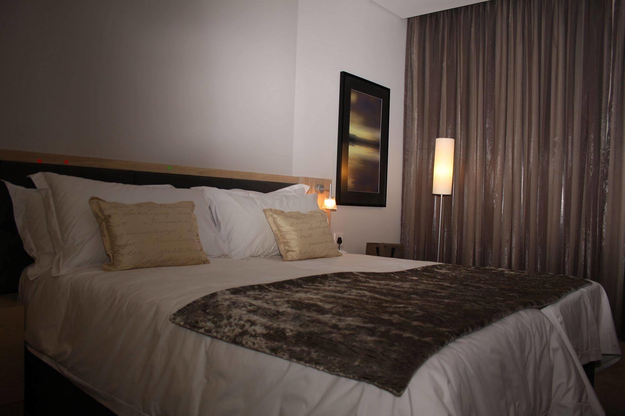 Aha Gateway Hotel Umhlanga ダーバン エクステリア 写真