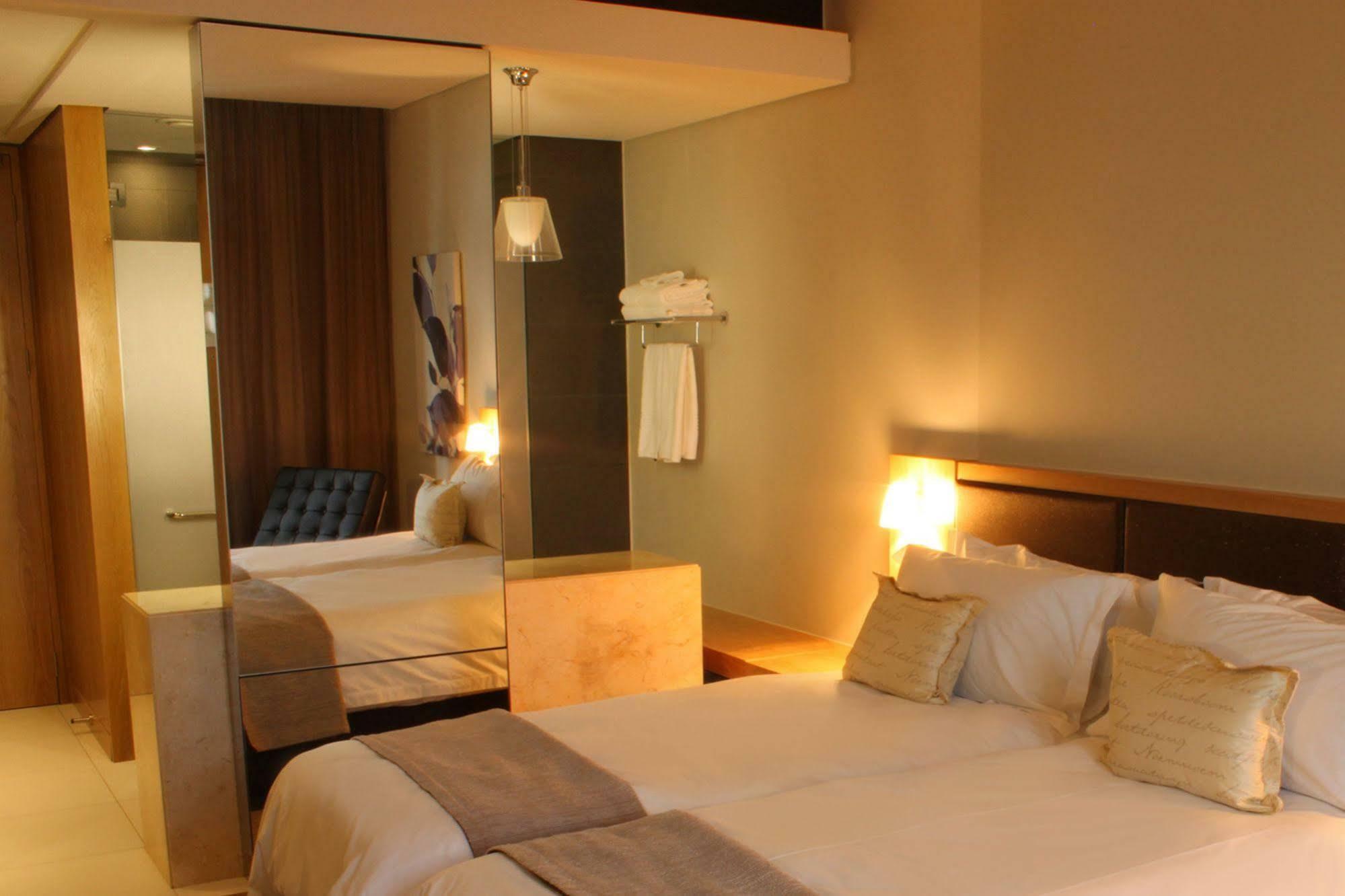 Aha Gateway Hotel Umhlanga ダーバン エクステリア 写真